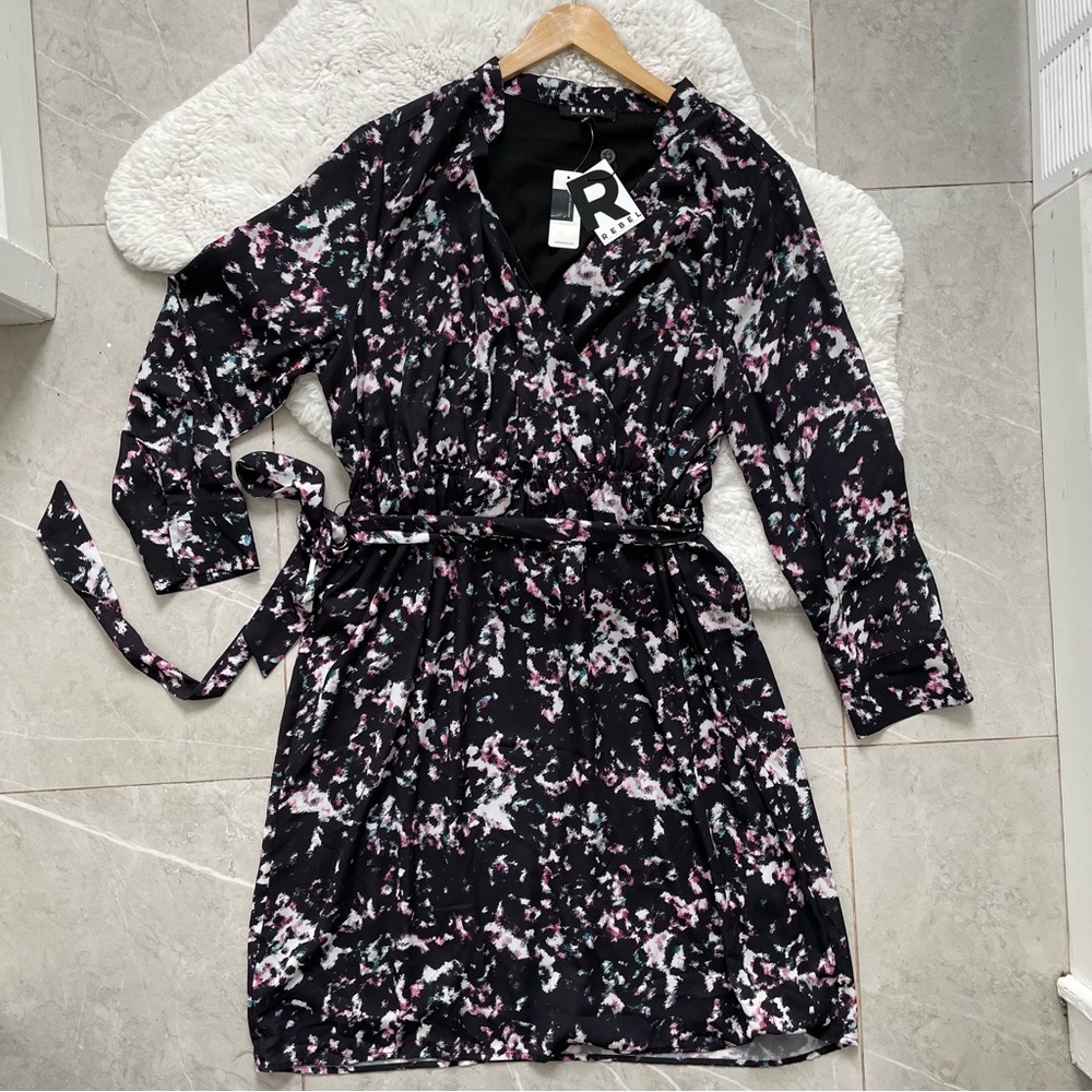 Elegant Black and Pink Midi Dress